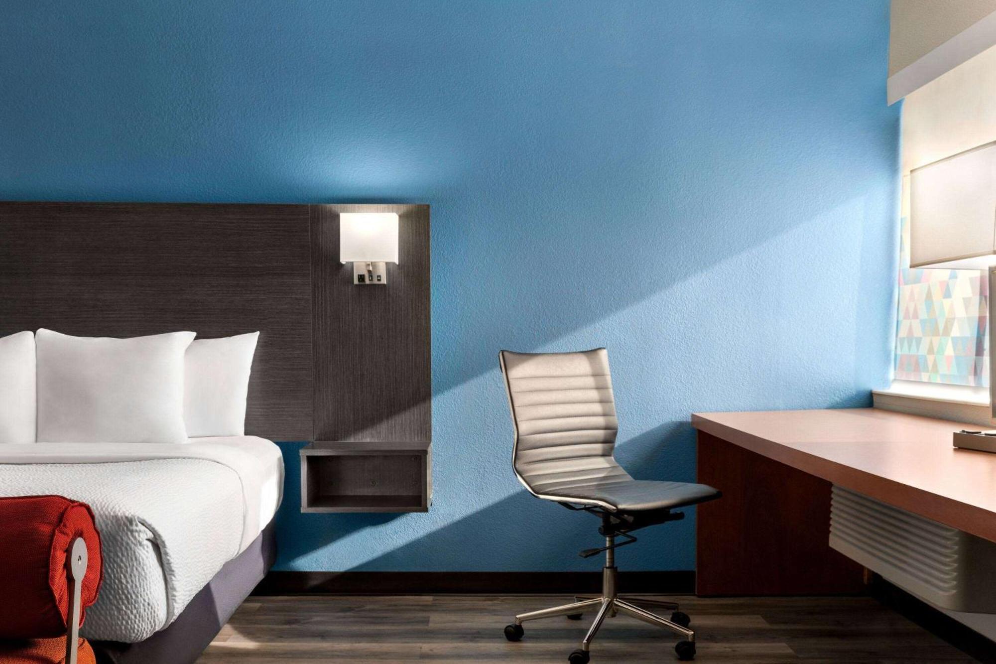 Hotel La Quinta By Wyndham Chicago Tinley Park Exterior foto